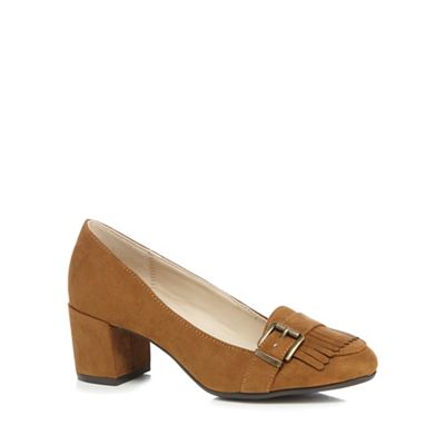 Tan loafer court shoes